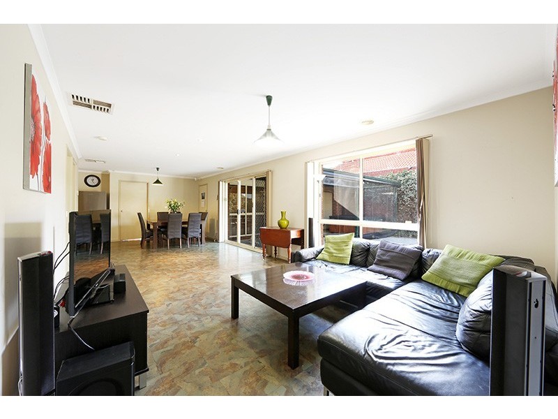 67 Hancock Drive, Ferntree Gully VIC 3156