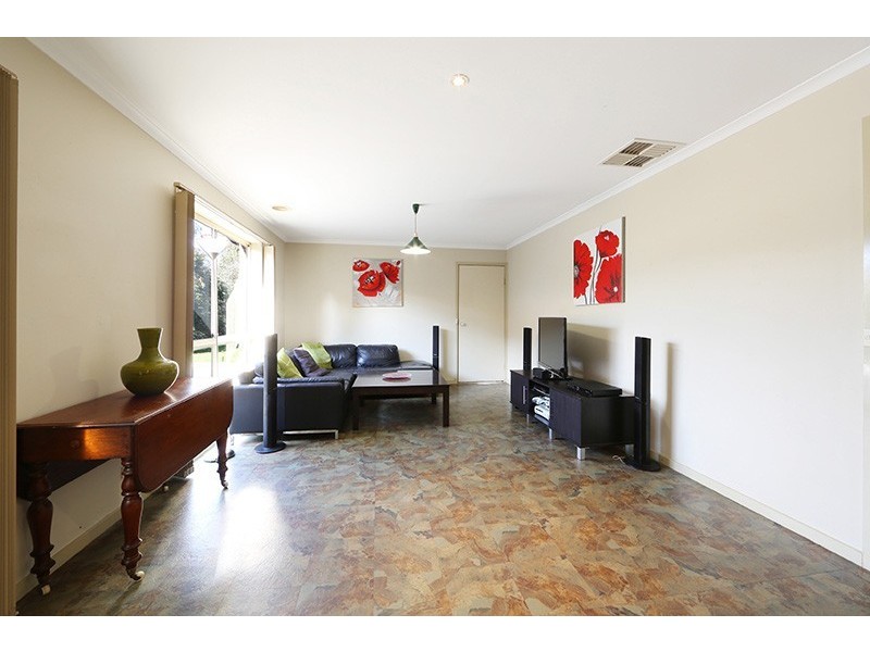 67 Hancock Drive, Ferntree Gully VIC 3156