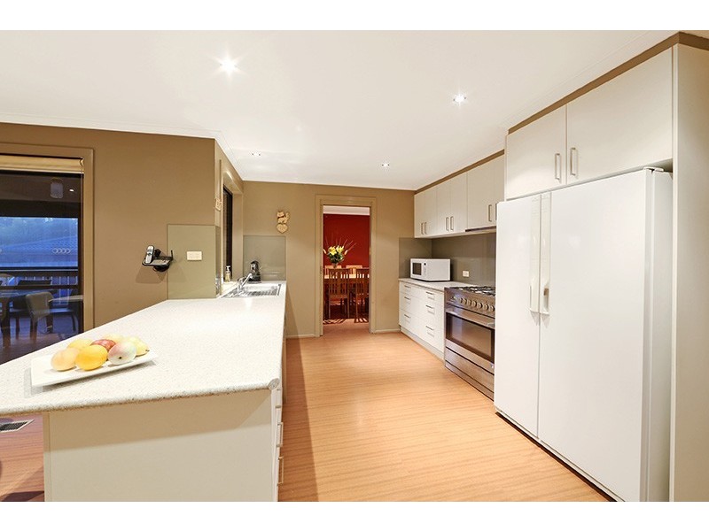 294 Dandelion Drive, Rowville VIC 3178