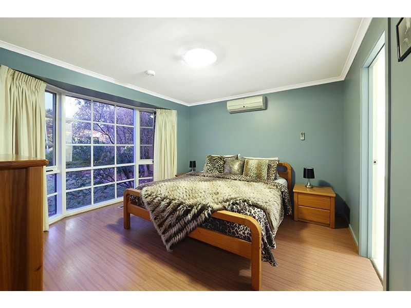 294 Dandelion Drive, Rowville VIC 3178