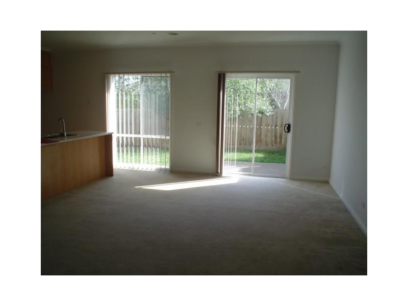 85 Sovereign Manors Crescent, Rowville VIC 3178
