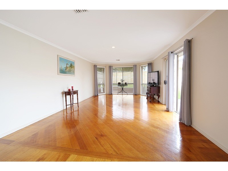 47 Fairway Drive, Rowville VIC 3178