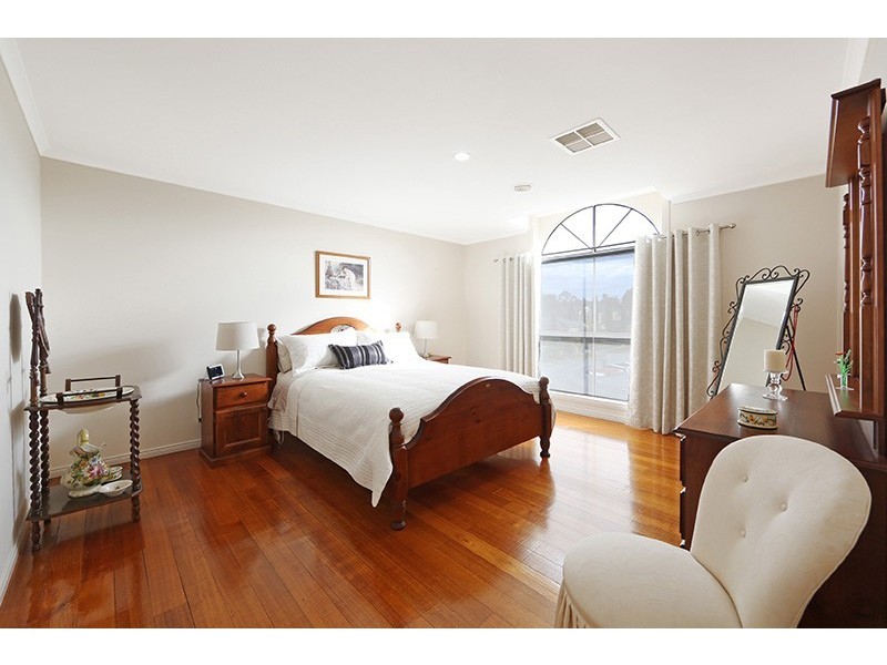 47 Fairway Drive, Rowville VIC 3178