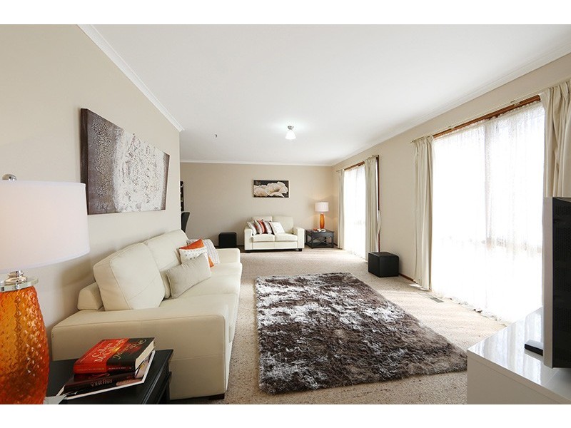 14 Laanecoorie Drive, Lysterfield VIC 3156