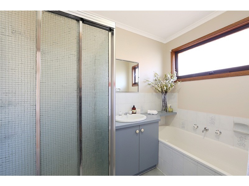 14 Laanecoorie Drive, Lysterfield VIC 3156