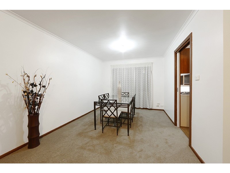 4 Woodside Dve, Rowville VIC 3178