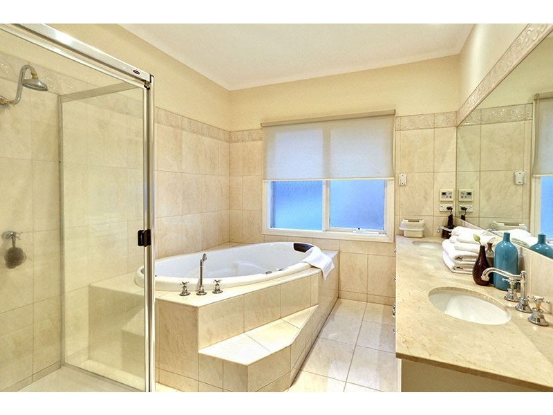 1 Amley Rise, Lysterfield VIC 3156