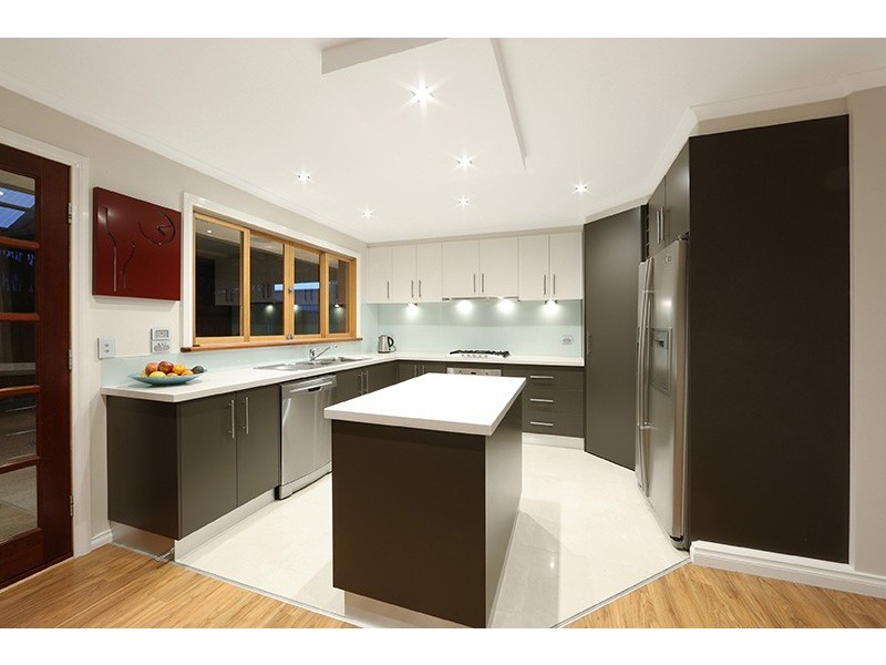 39 Bryden Drive, Ferntree Gully VIC 3156