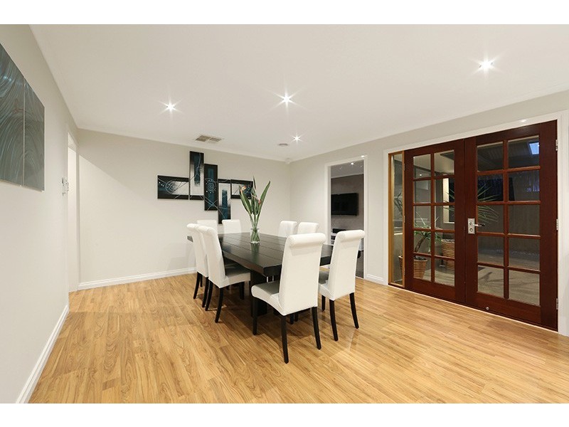 39 Bryden Drive, Ferntree Gully VIC 3156