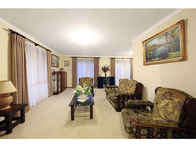 4 Hopkins Close, Rowville VIC 3178