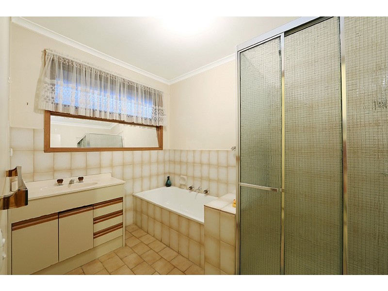 4 Hopkins Close, Rowville VIC 3178