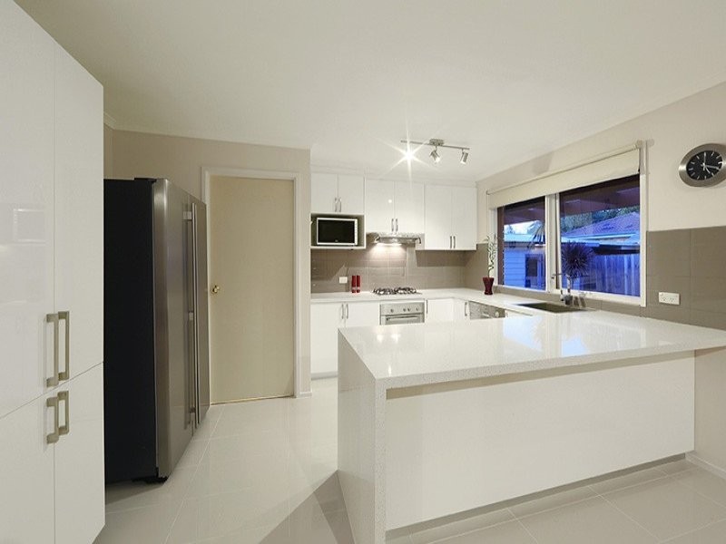 1 Cowin Close, Rowville VIC 3178