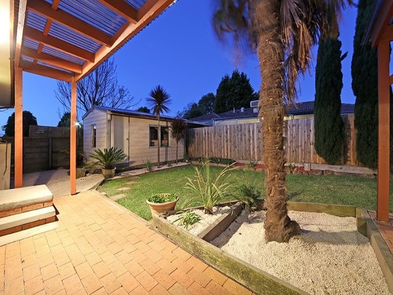 1 Cowin Close, Rowville VIC 3178