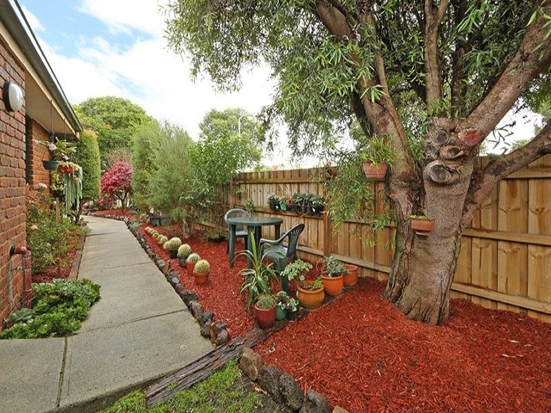 11 Willow Avenue, Rowville VIC 3178