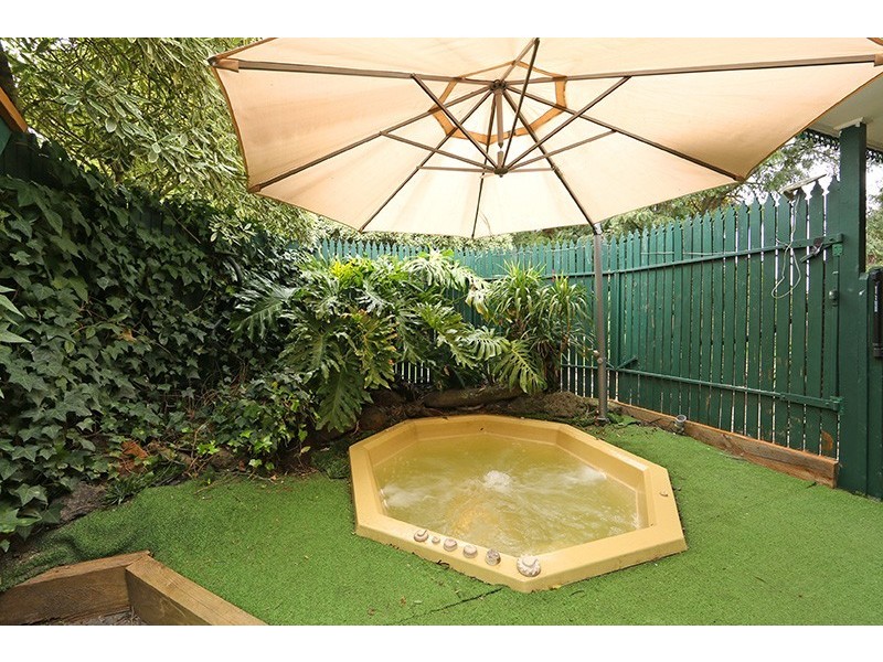 54 Windermere Drive, Ferntree Gully VIC 3156