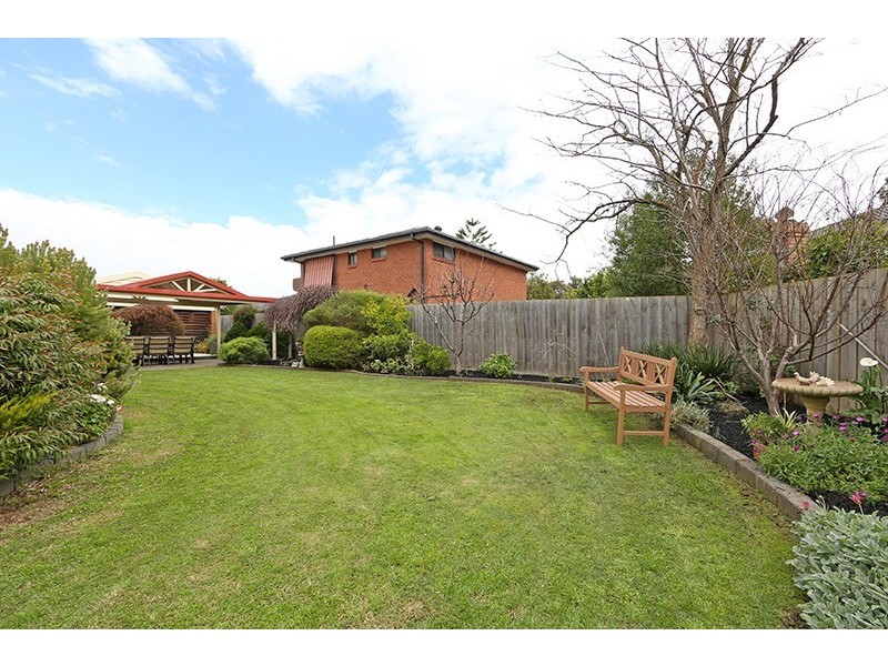 3 St John Place, Rowville VIC 3178