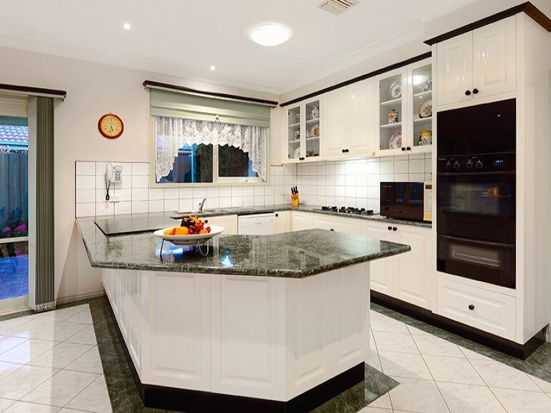 5 Wyandra Way, Rowville VIC 3178