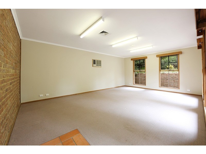 26 Frederick Street, Ferntree Gully VIC 3156