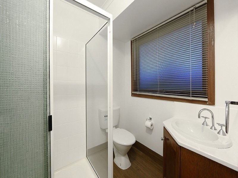 4 Woodside Drive, Rowville VIC 3178