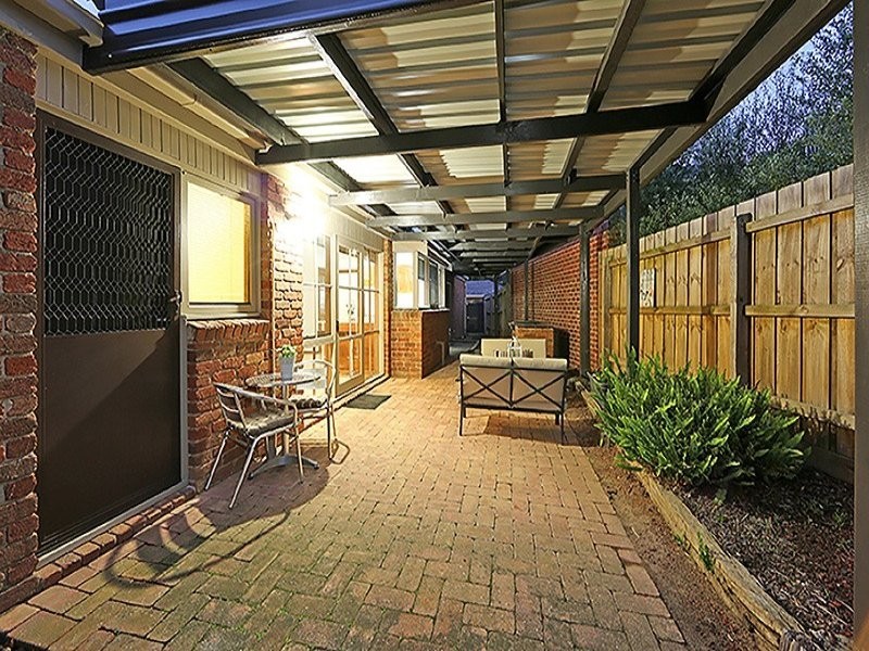4 Woodside Drive, Rowville VIC 3178