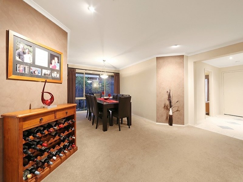 64 Waradgery Drive, Rowville VIC 3178