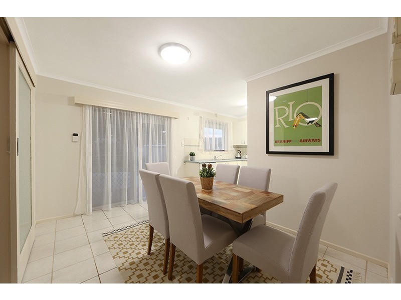 18 Janden Close, Knoxfield VIC 3180