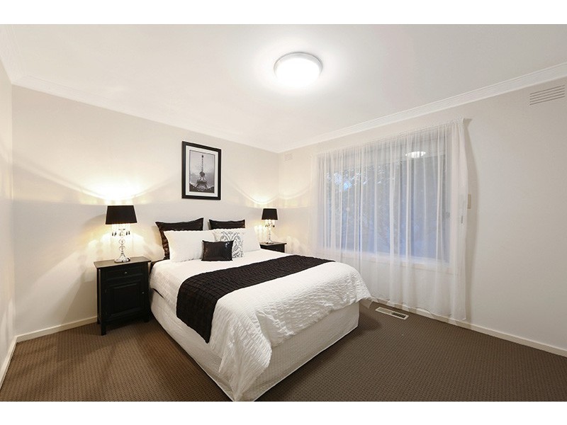 18 Janden Close, Knoxfield VIC 3180
