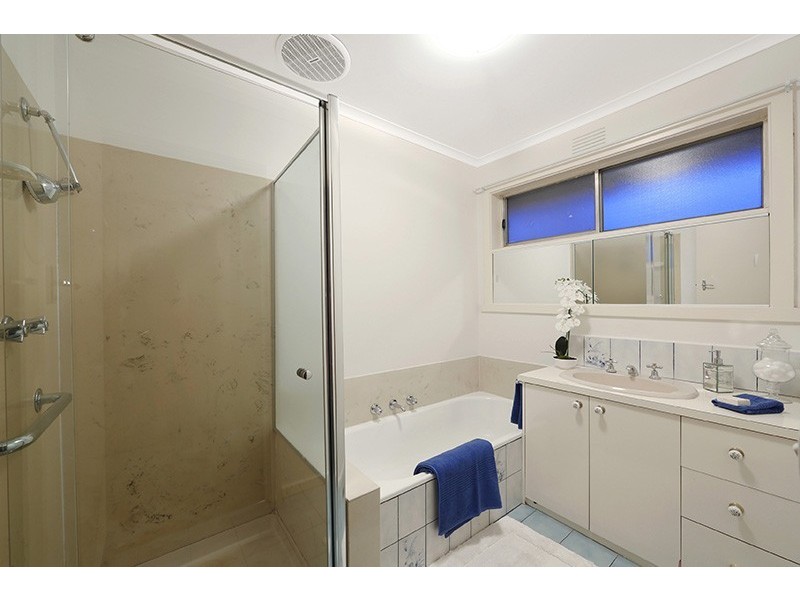 18 Janden Close, Knoxfield VIC 3180