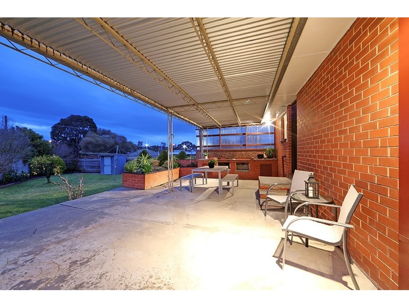 18 Janden Close, Knoxfield VIC 3180