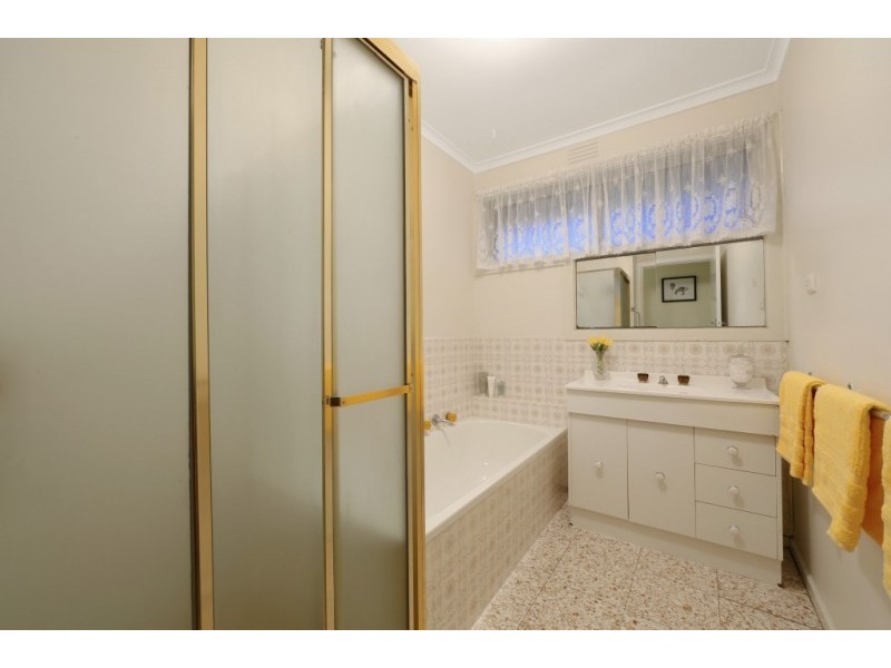 2/1613 Ferntree Gully Road, Knoxfield VIC 3180