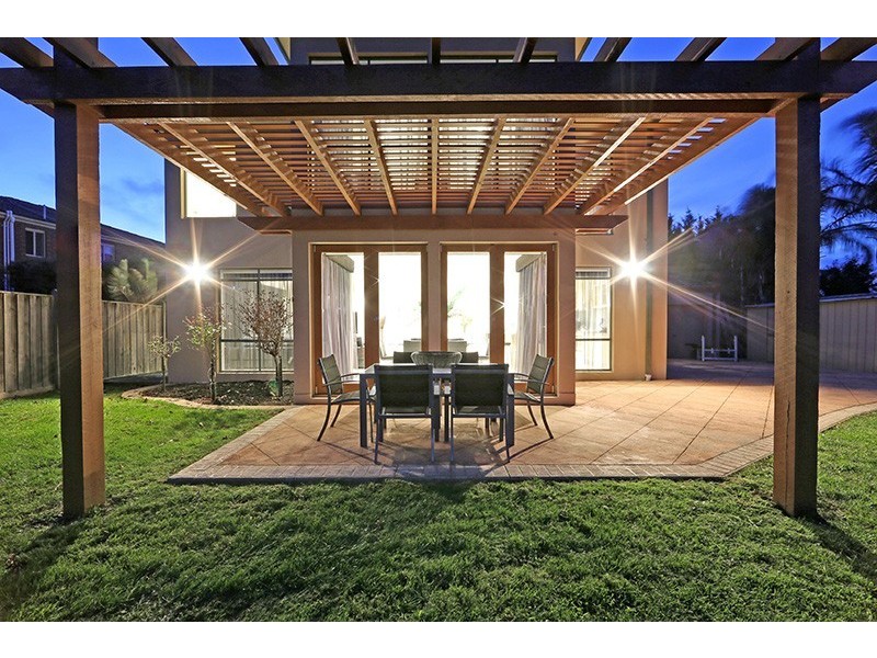 28 Rosewood Boulevard, Lysterfield VIC 3156