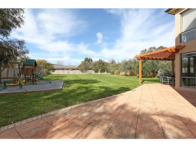 28 Rosewood Boulevard, Lysterfield VIC 3156