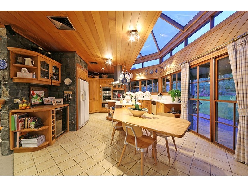 14 Ashbrook Close, Rowville VIC 3178