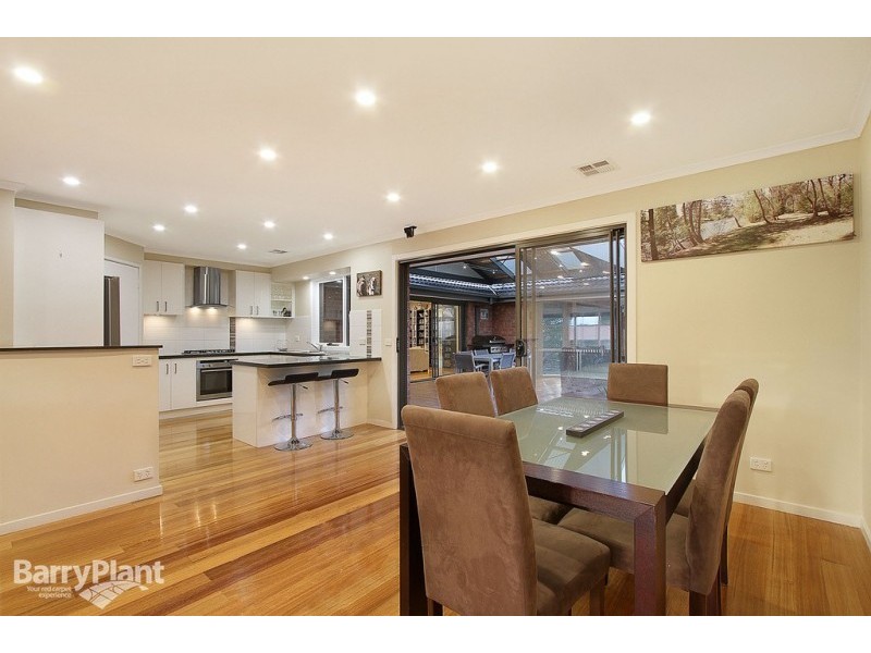 301 Dandelion Drive, Rowville VIC 3178