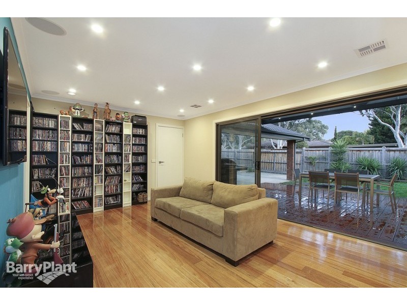 301 Dandelion Drive, Rowville VIC 3178
