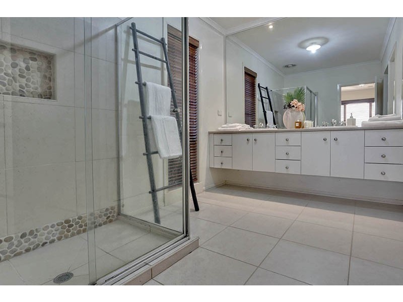 22 Ashbrook Close, Rowville VIC 3178