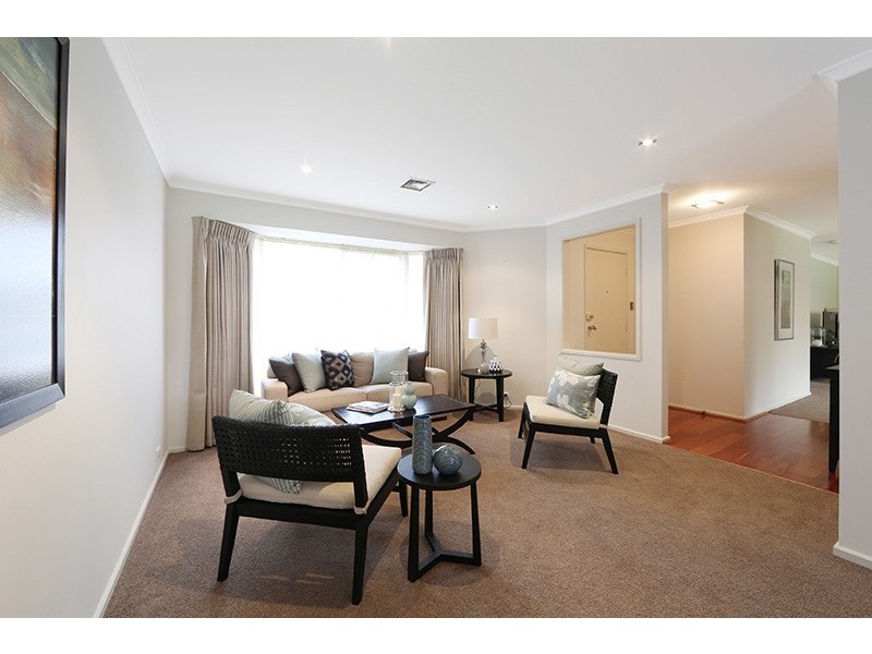 12 Vista Crescent, Rowville VIC 3178