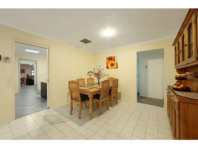 96 Waradgery Drive, Rowville VIC 3178