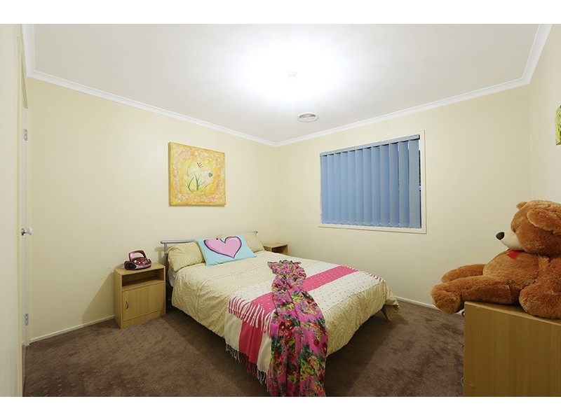 96 Waradgery Drive, Rowville VIC 3178