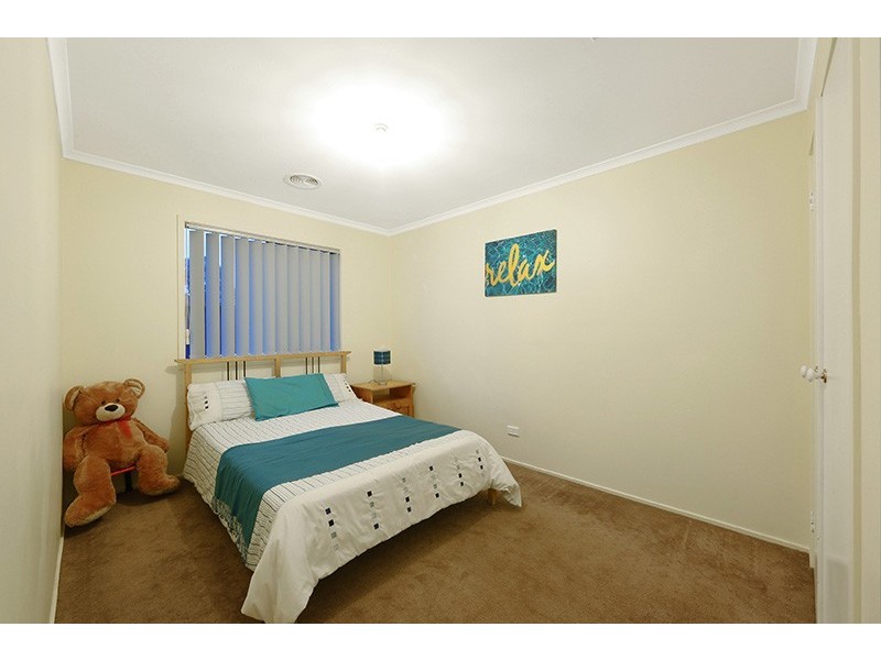 96 Waradgery Drive, Rowville VIC 3178