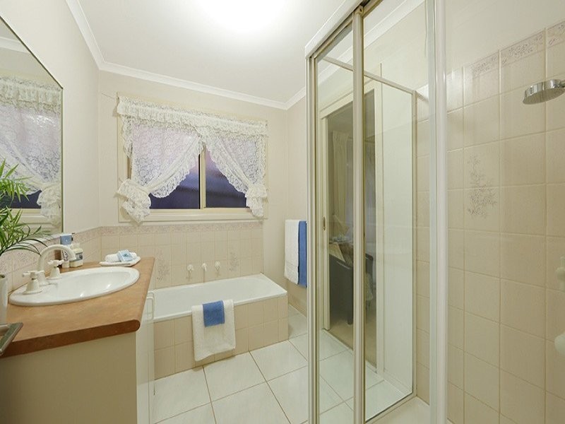 2/3 Kenworth Court, Rowville VIC 3178