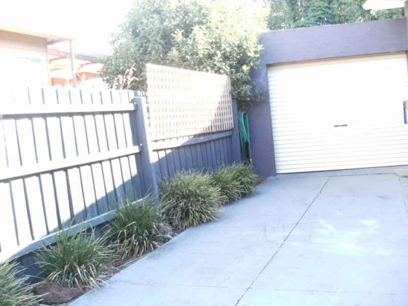 49 Frudal Crescent, Knoxfield VIC 3180