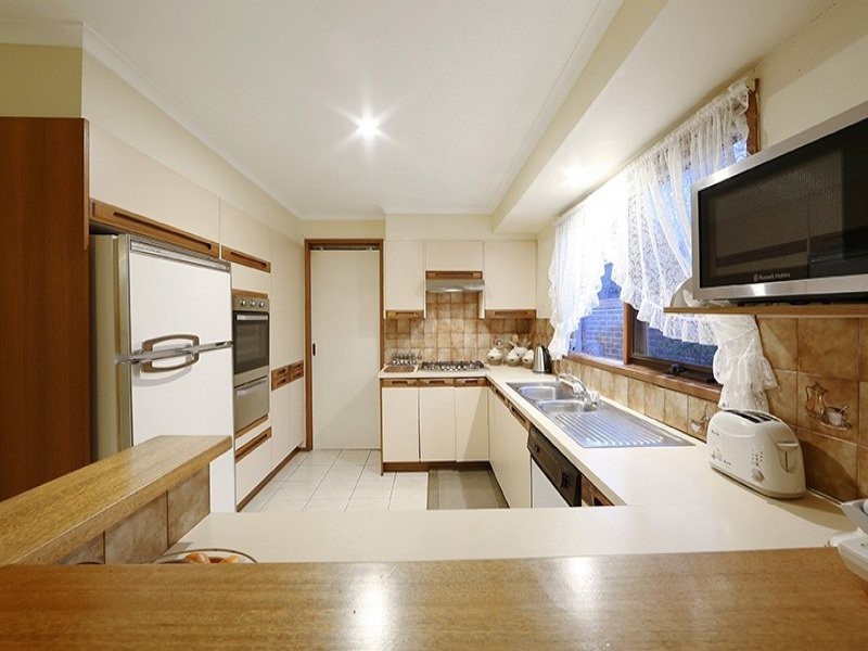 4 Hopkins Close, Rowville VIC 3178