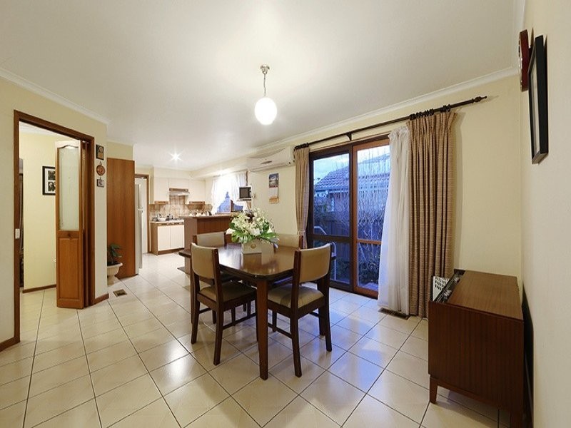 4 Hopkins Close, Rowville VIC 3178