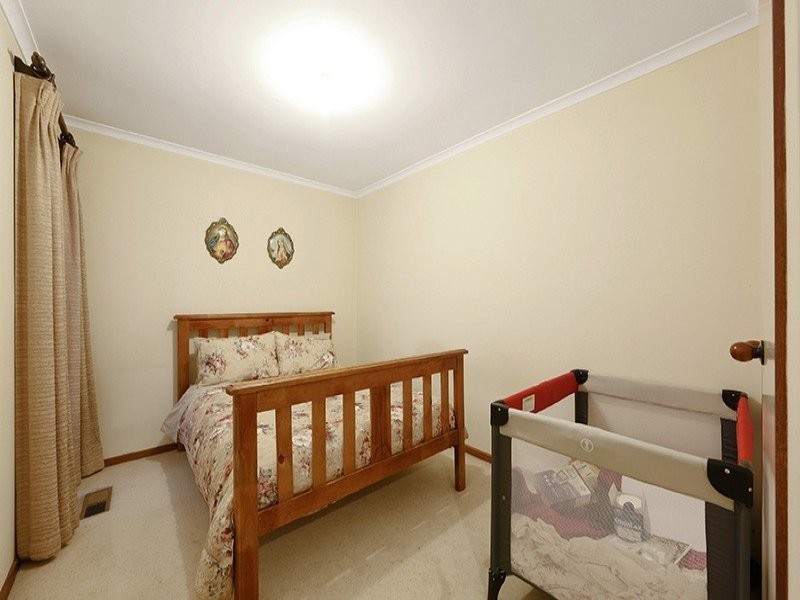 4 Hopkins Close, Rowville VIC 3178