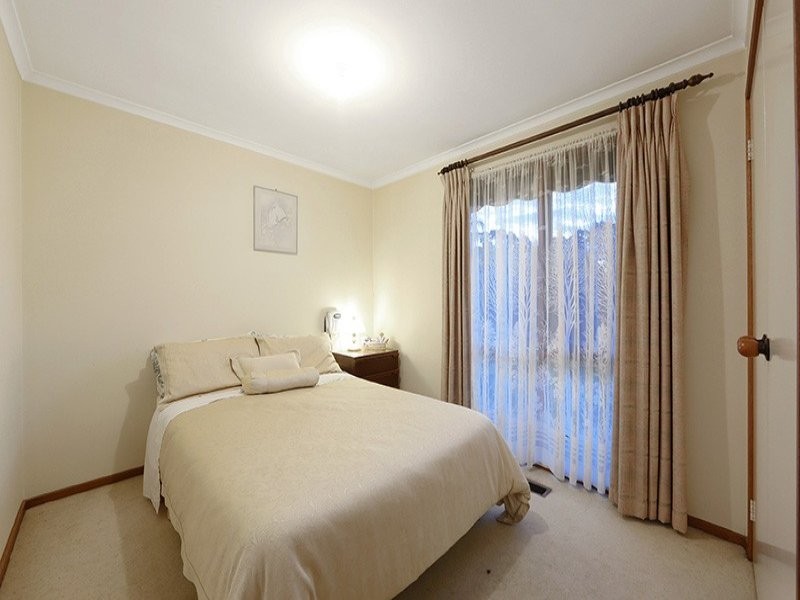 4 Hopkins Close, Rowville VIC 3178