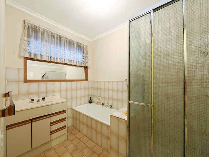 4 Hopkins Close, Rowville VIC 3178