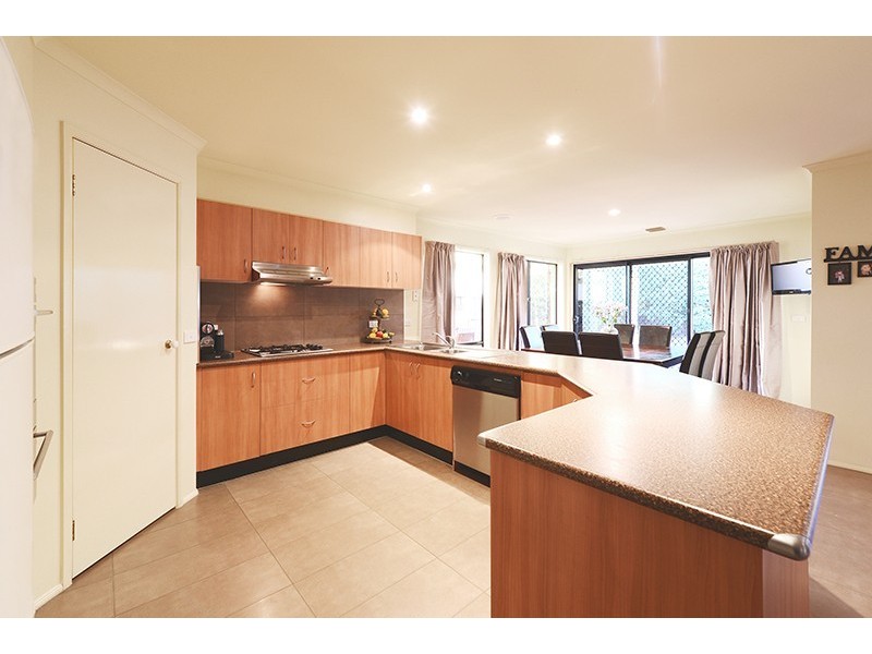 34 Kellbourne Drive, Rowville VIC 3178