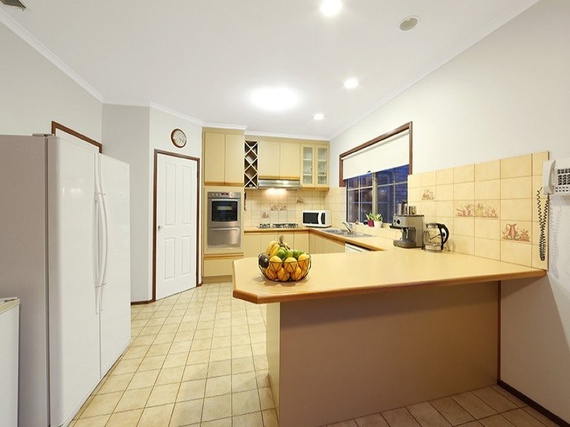 15 Amazon Court, Rowville VIC 3178