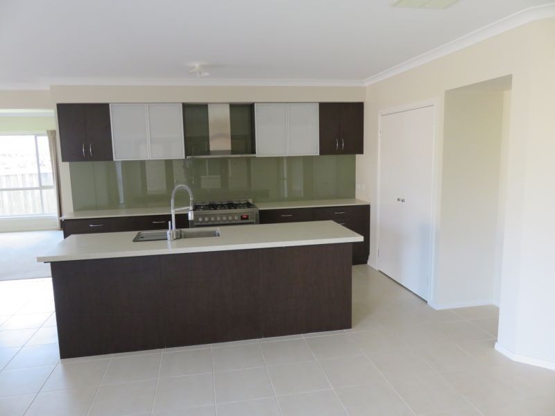 7 Little Gem Way, Berwick VIC 3806